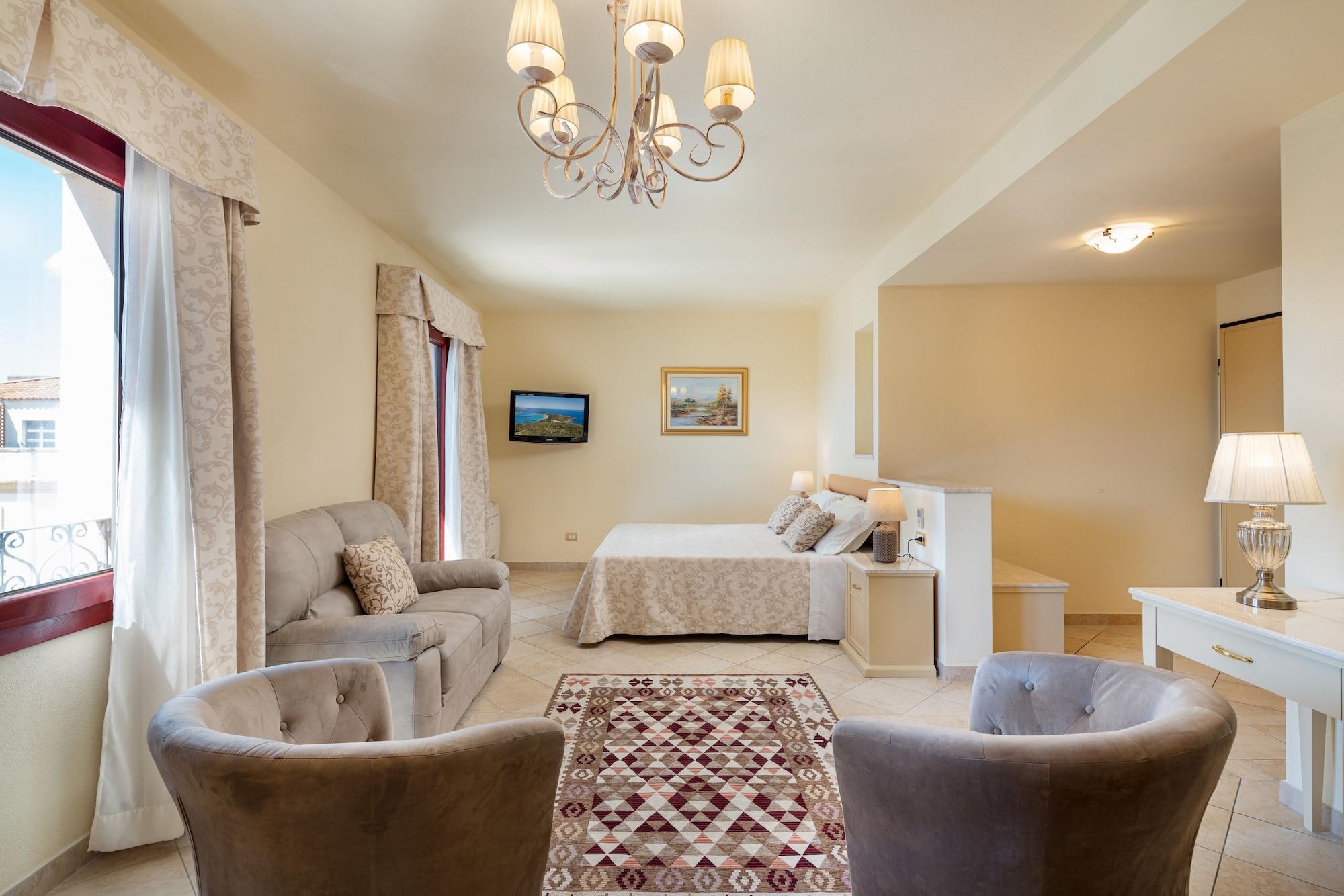 Hotel Regina Elena Олбия Екстериор снимка